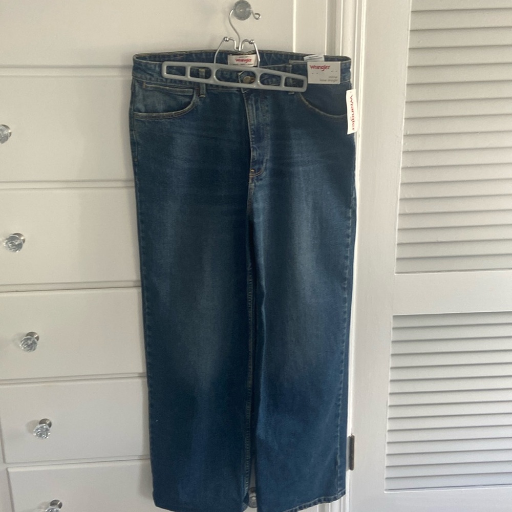 Wrangler high rise loose jeans